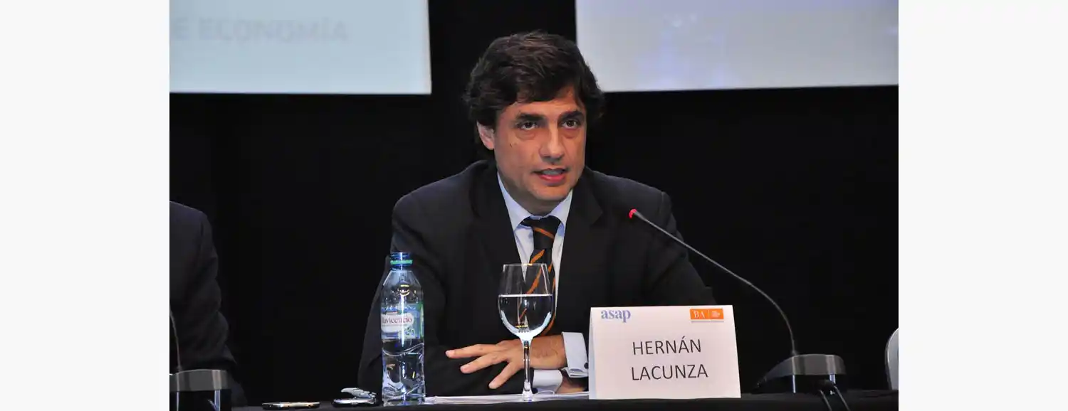 Lacunza: "Trabajamos junto al intendente para poder salir del pozo"