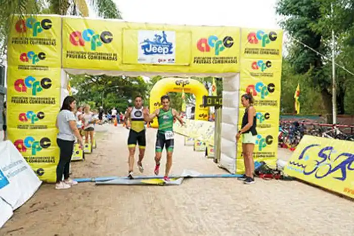 María Rivero y Alejandro Ricagno ganaron la fecha del Circuito de Triatlón