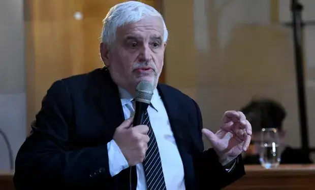 Según se informó, la intención de realizar estos cambios en el equipo de funcionarios provino del ministerio de Economía.