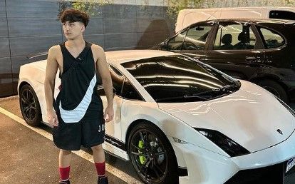 El influencer es Tomás Oviedo, tiene 23 años y es muy conocido en la región.
