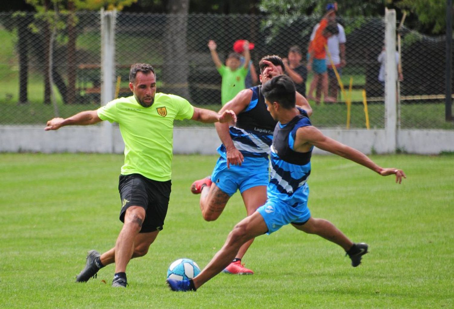 Santamarina superó a Temperley 1 a 0 en su primer amistoso