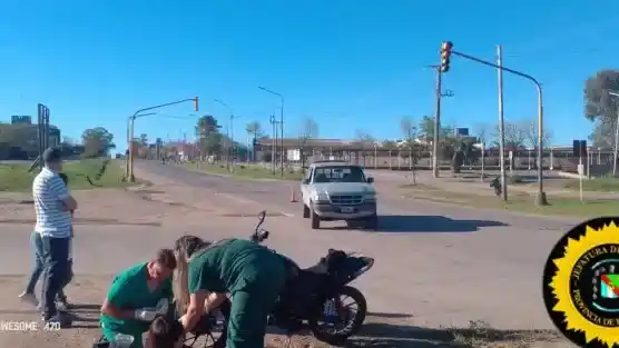 Una moto y una camioneta colisionaron en Concepción del Uruguay