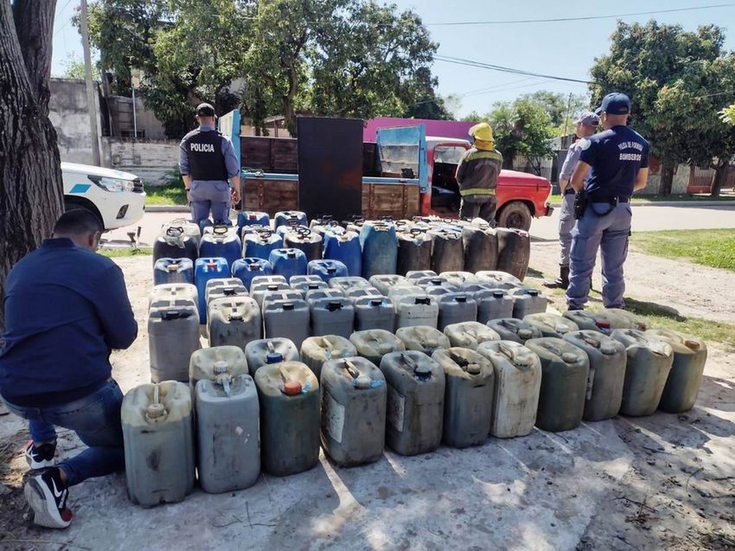 Desarticulan centro ilegal de acopio de combustible