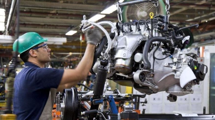 Automotrices, a un paso de más suspensiones y despidos