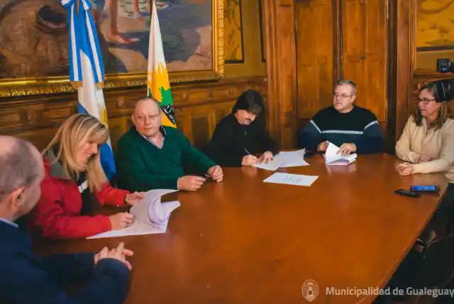 Firmaron convenio con comparsas para los Corsos 2019