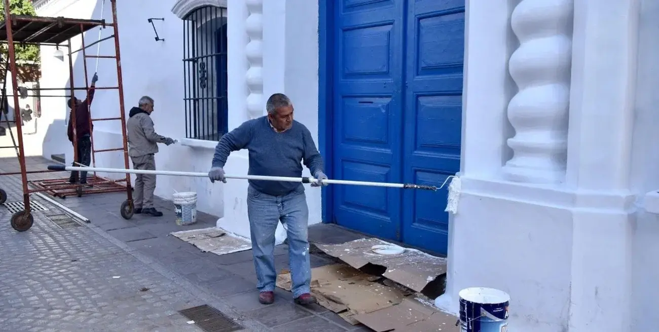 Los preparativos para recibir a la comitiva oficial se aceleran por estas horas en la ciudad de Tucumán.