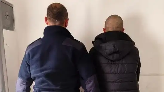 Se concretó la detención de un hombre sobre quien pesaba una orden judicial en el marco de una causa por robo.