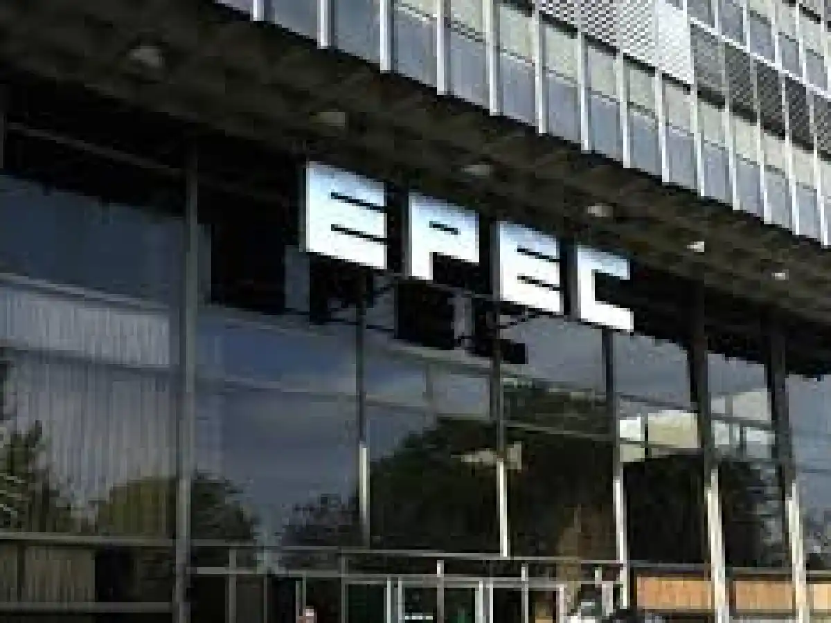 Luz y Fuerza levantó el paro en Epec