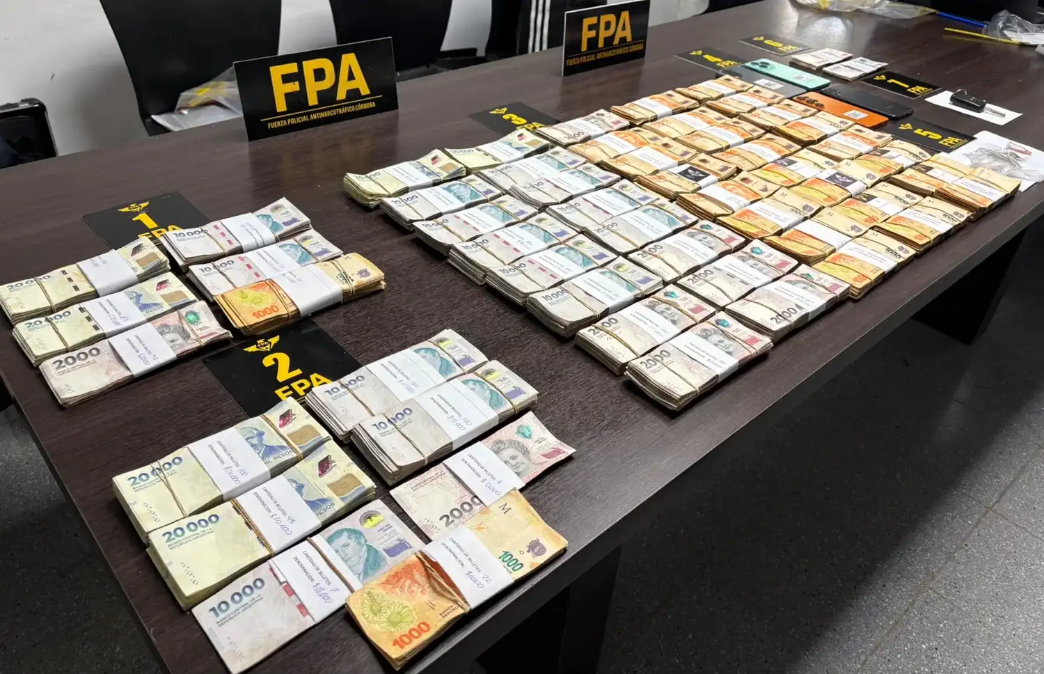 Secuestraron casi $29 millones y marihuana durante un control antinarcótico en Brinkmann