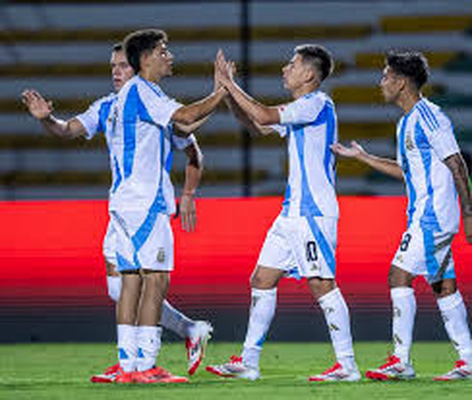 La selección Argentina sub 20 le ganó por 2 a 1 a Chile en el Hexagonal final del Sudamericano