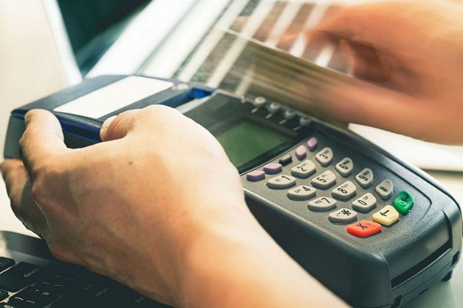 El bolsillo de los consumidores vuelve a recibir el impacto de los aumentos