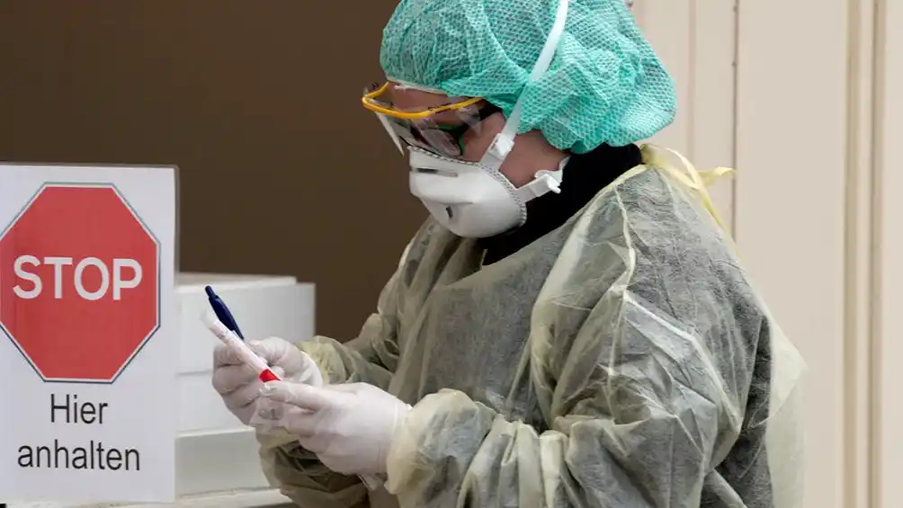 Alemania descarta nueva cuarentena pese a 1.300 casos en un matadero