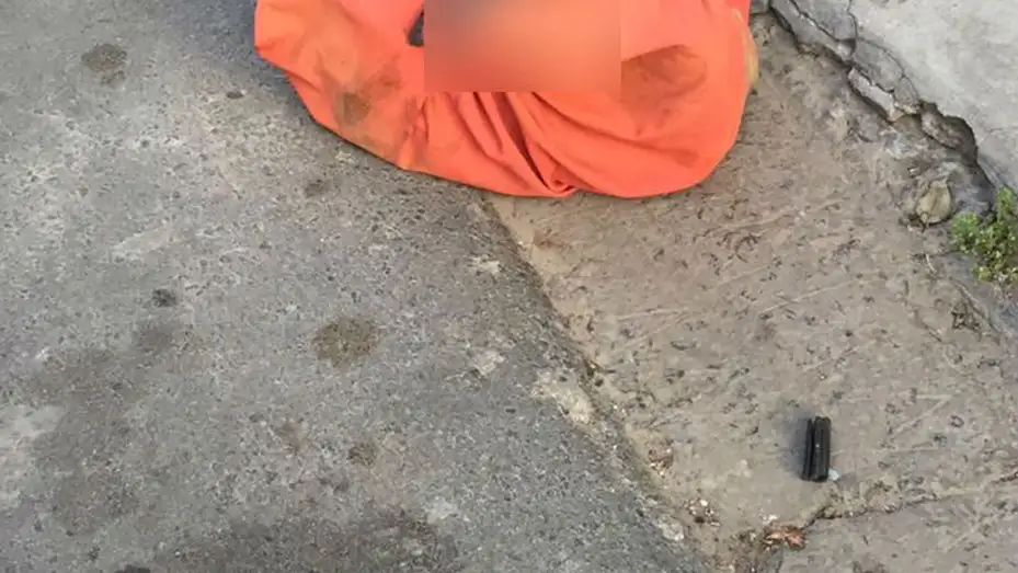 Encontraron el cuerpo de una mujer envuelto en una frazada