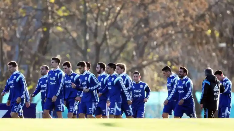 La selección argentina se entrena por primera vez en Brasil