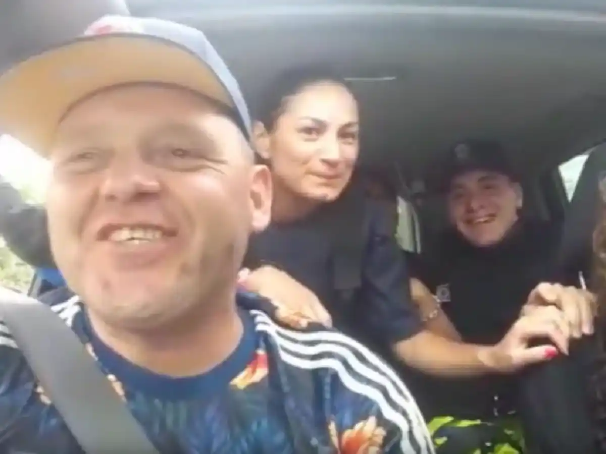 [Video] Efectivos bonaerenses se filmaron junto a "El Pepo" cantando contra la Policía