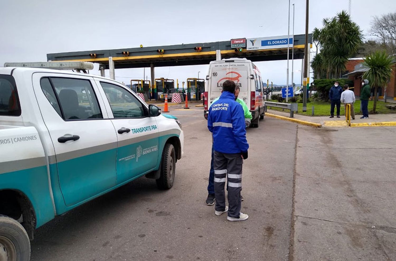 Controles en las rutas: detuvieron una combi sin permiso en la 226