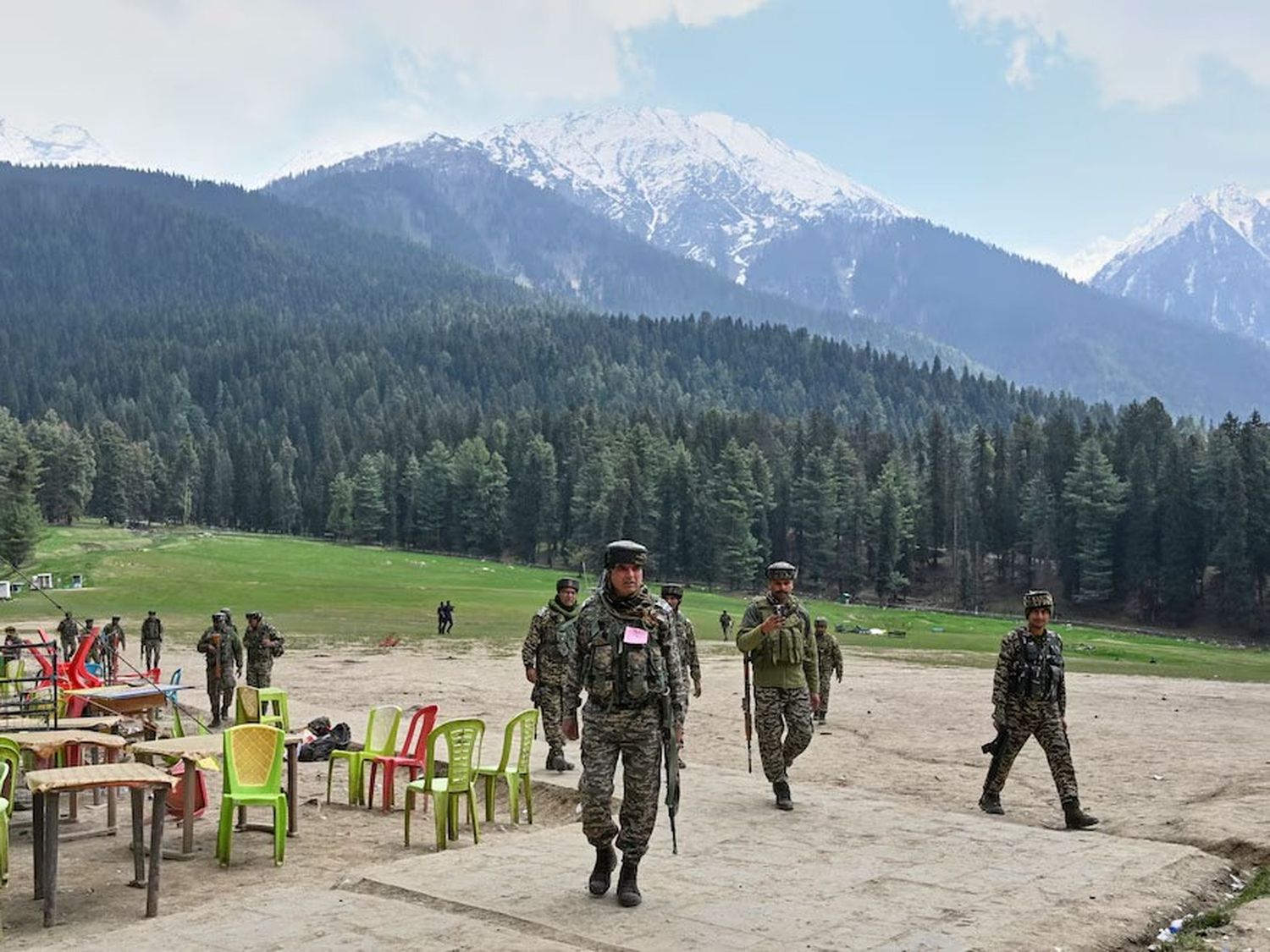 Escala el conflicto entre India y Pakistán: explosiones sacudieron regiones de Cachemira y Amritsar
