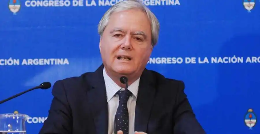 Para Pinedo, el Gobierno debe "tratar de no cometer más pasos en falso"