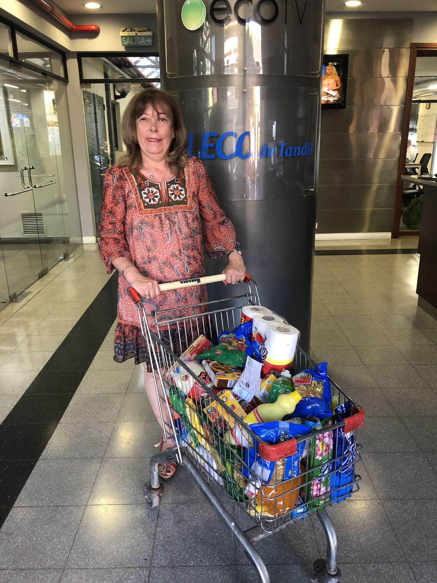 Se entregó un nuevo carro con mercaderías