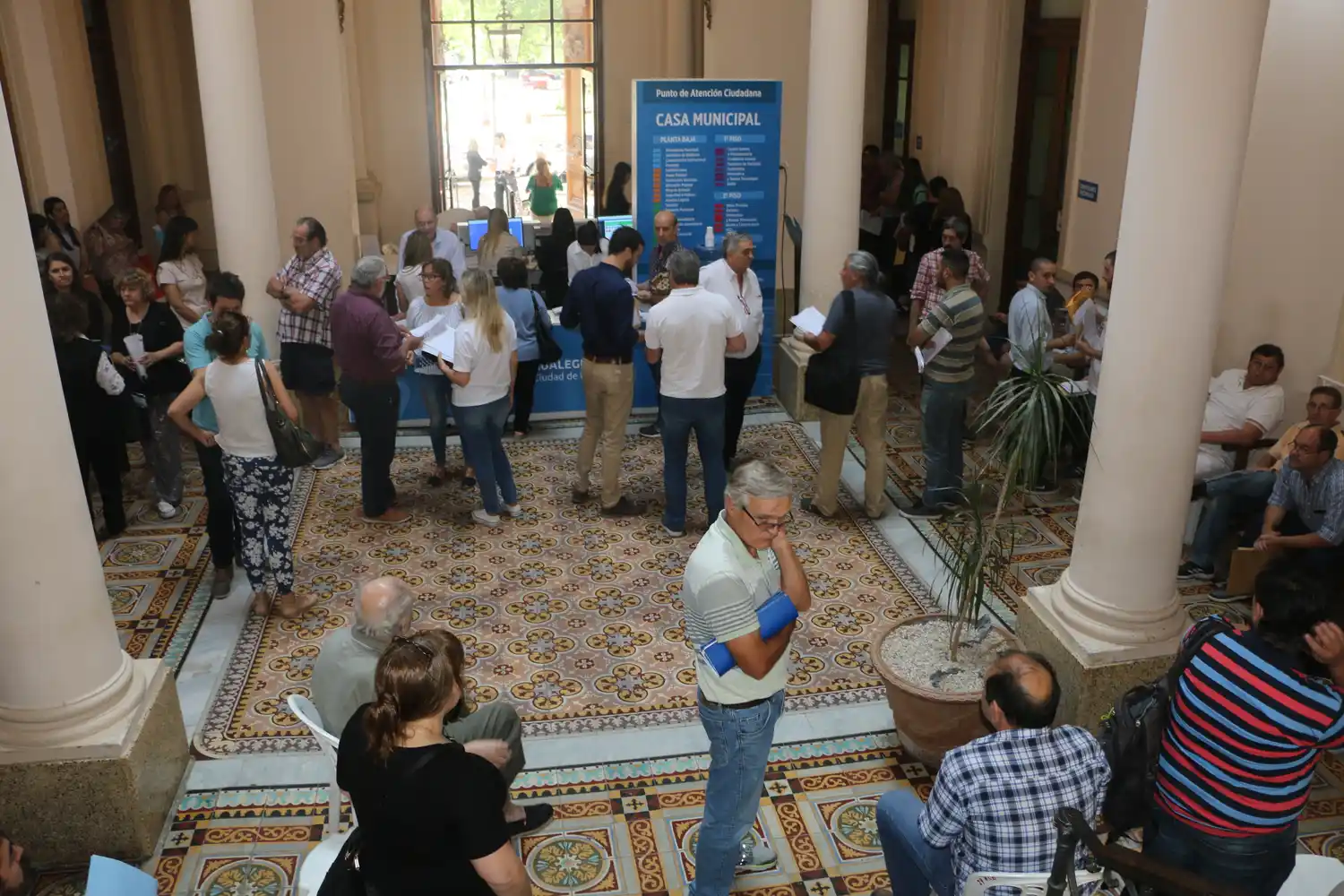 Hoy vence el plazo para realizar el trámite de readecuación comercial e industrial