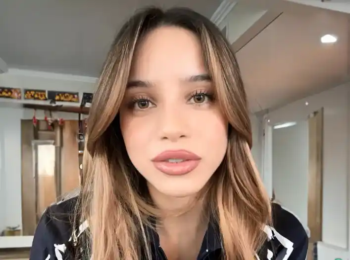 Emilia desmintió rumores de embarazo y retoma sus shows