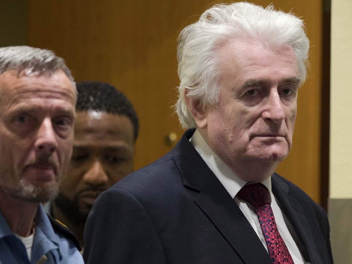 Cadena perpetua para Radovan Karadzic por el genocidio en Bosnia