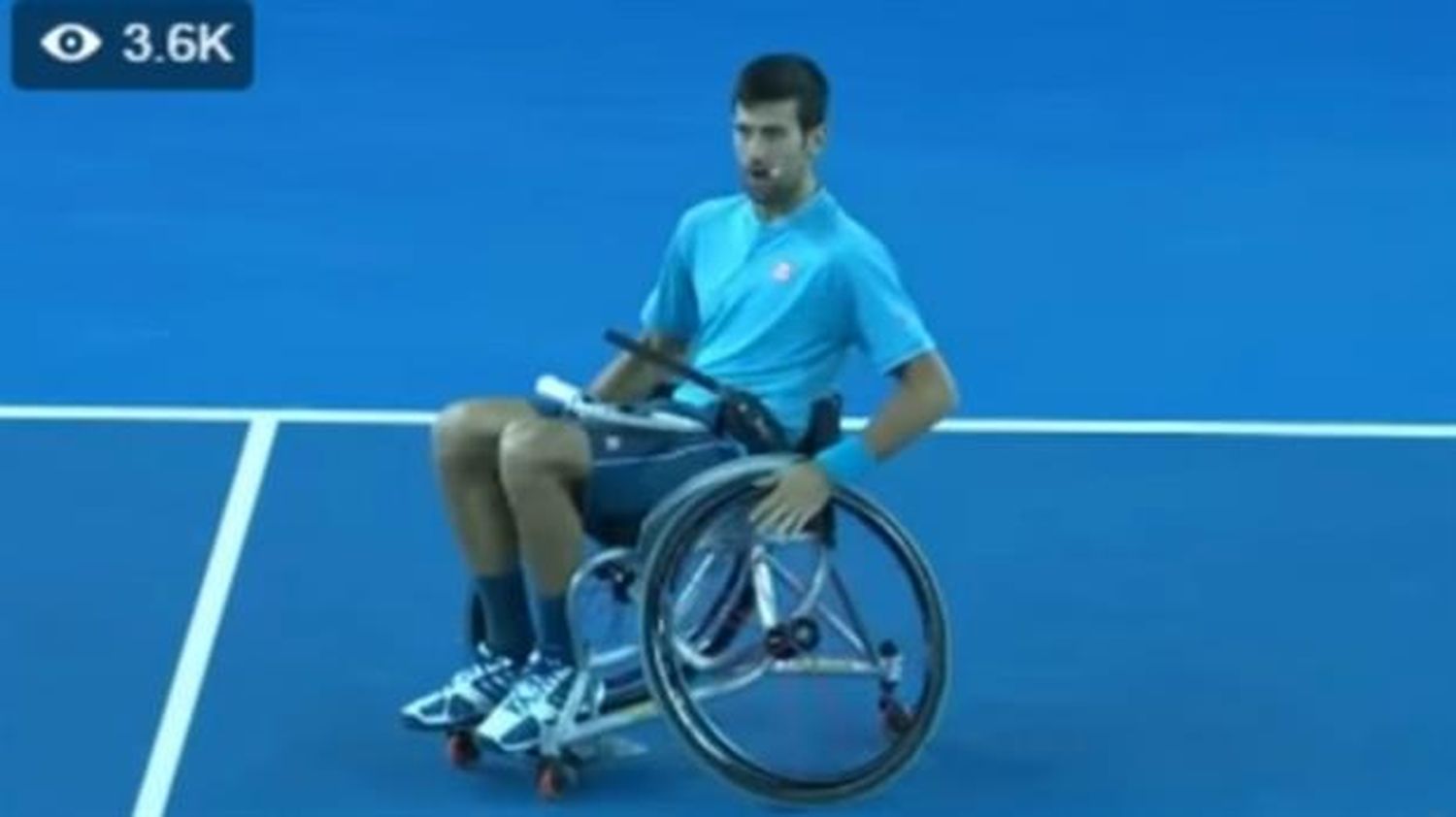 Djokovic jugó al tenis en silla de ruedas