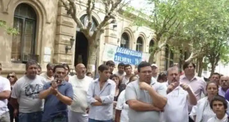 Acosta: “Los trabajadores esperan el retroactivo a enero”