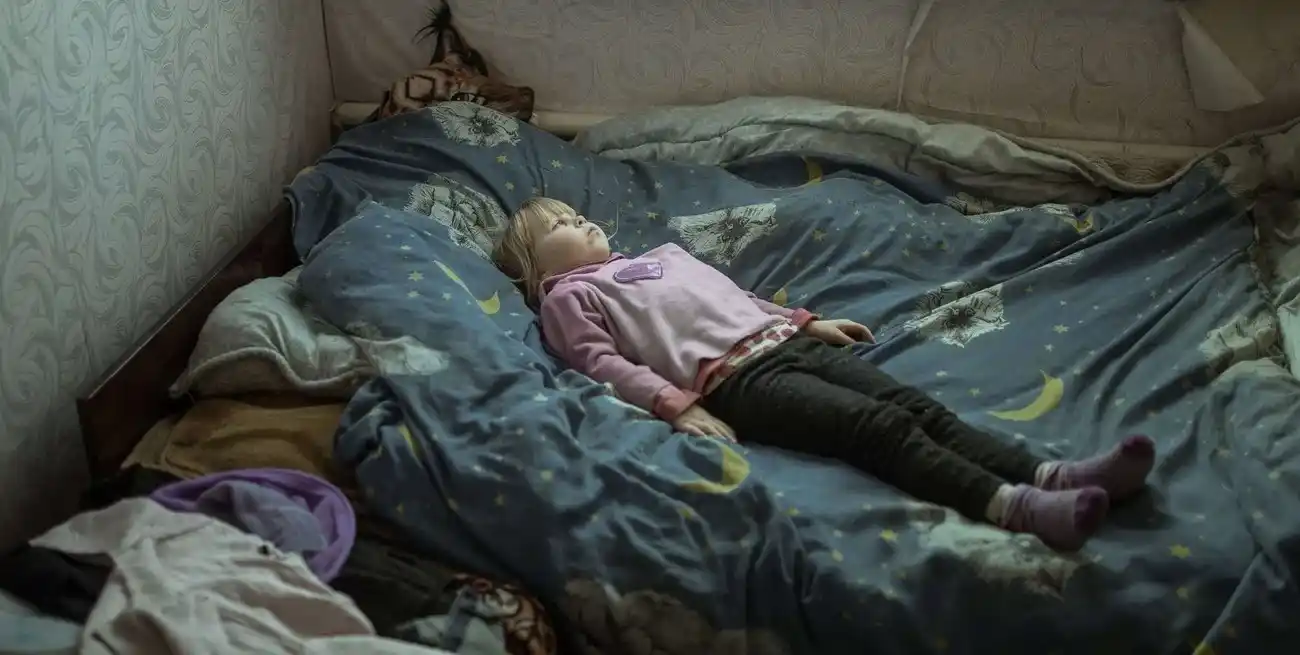 Anhelina, de 6 años, Ucrania, en guerra, pánico. Foto: Florian Bachmeier, WPP 2025.