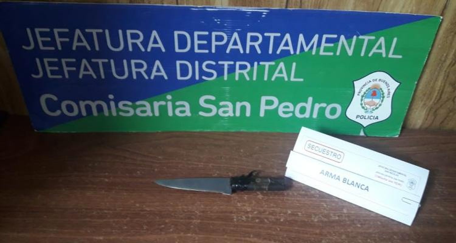 Entró a robar, forcejeó con el dueño de la casa y fue detenido mientras se fugaba
