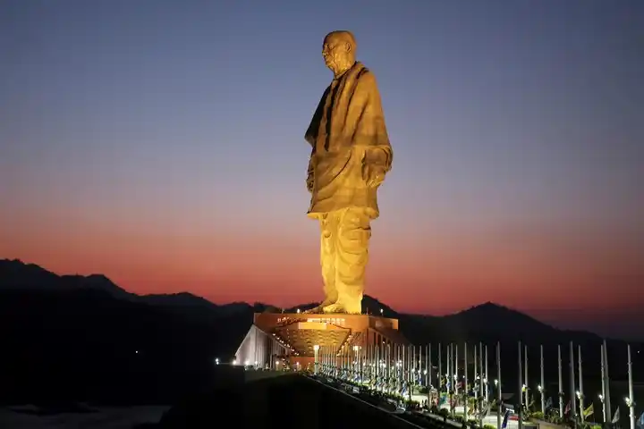 India inauguró la estatua más alta del mundo