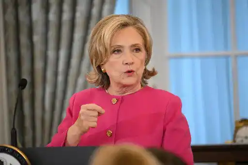 Hillary Clinton compara a Trump con Hitler: ESTO FUE LO QUE DIJO