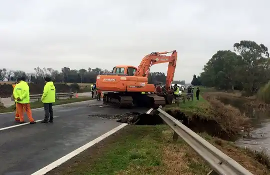 El gobierno bonaerense asegura que las inundaciones "están controladas"
