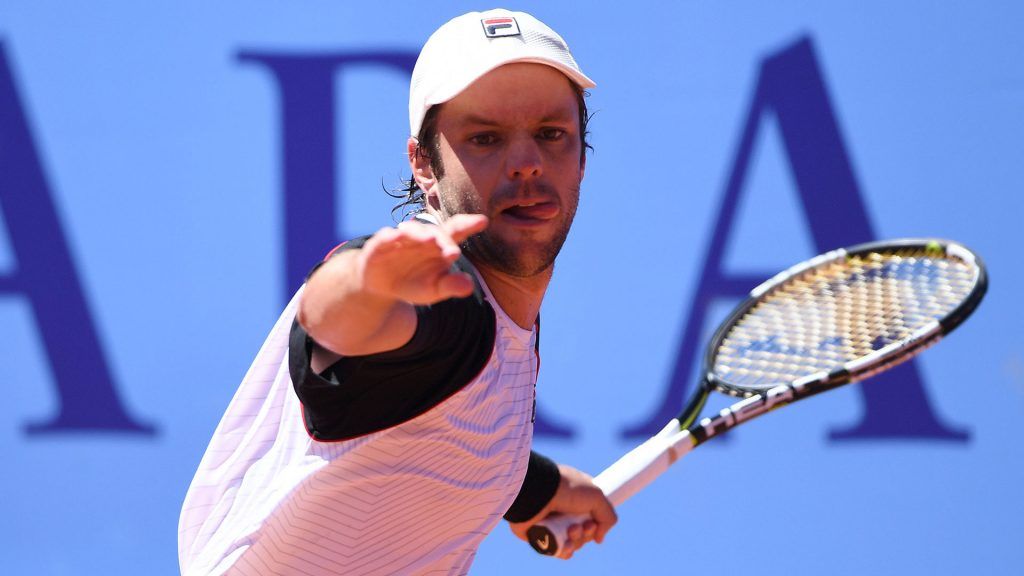 Zeballos perdió ante Karlovic en un partido maratónico