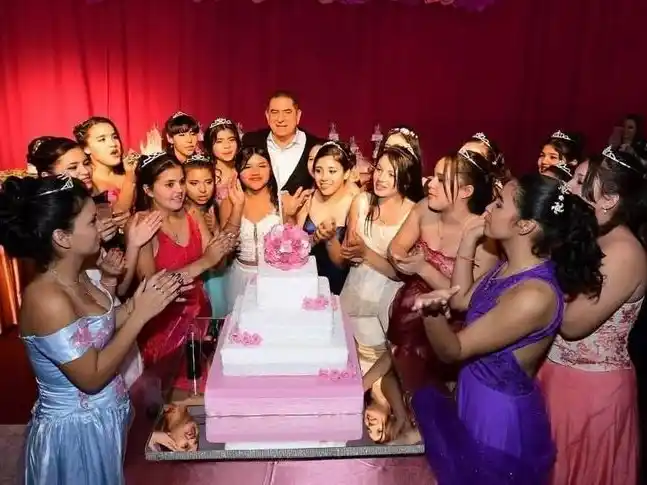 Crecen las expectativas y el entusiasmo ante 
nueva edición del programa social Tus 15 años