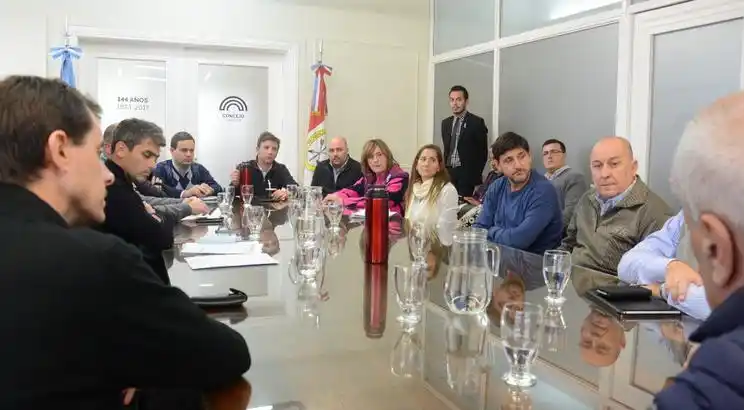 Sargento Cabral: concejales y vecinos reunidos por obras