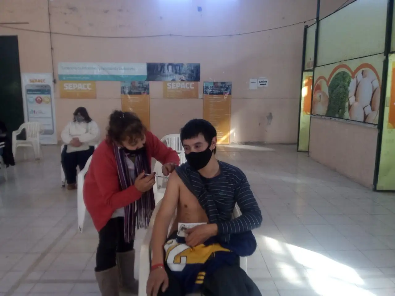 Continúa a buen ritmo la vacunación