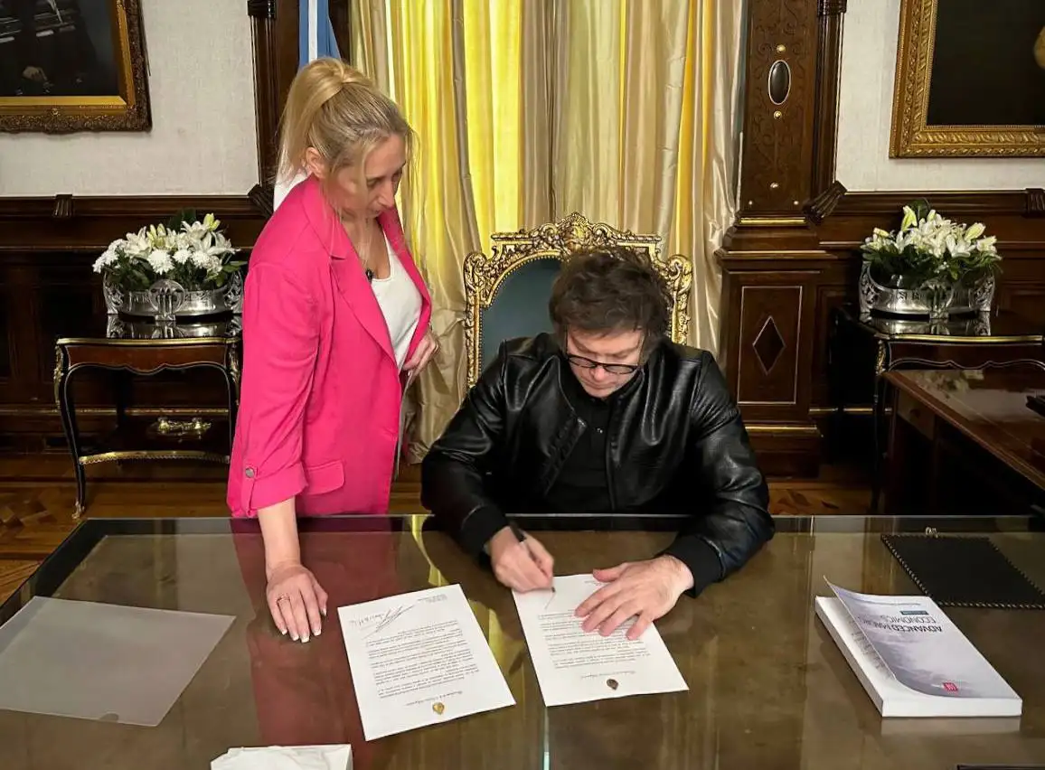 Javier Milei envió la invitación al Papa Francisco.
