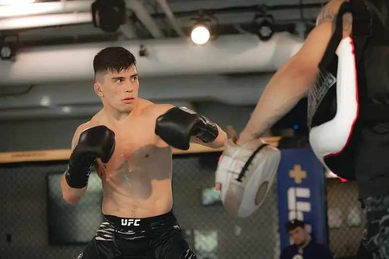 Kevin Vallejos en sus entrenamientos en Las Vegas.