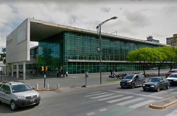 Balearon a un joven mientras iba a un kiosco en zona noroeste