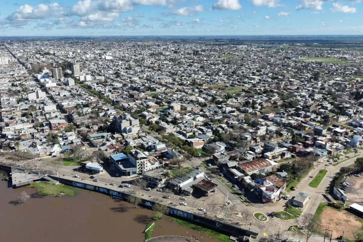 Daniel Hernández calificó al repunte del río como "típico de la época" y analizó lo que puede pasar en el verano
