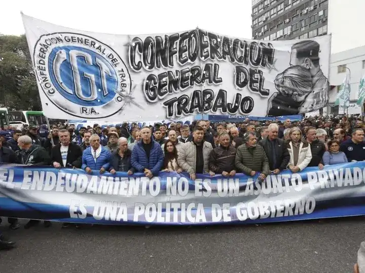 La marcha tuvo como destino al ministerio de Economía.
