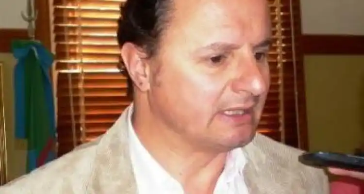 Guacone: “Hay candidatos que se desviven por salir en los medios para mentirle a la gente”