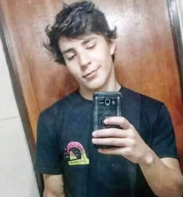 El joven accidentado  continúa en estado crítico