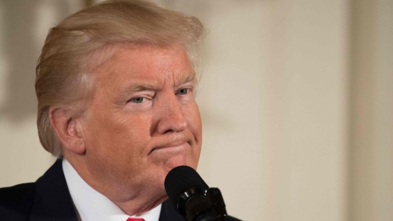 TRUMP contra  todos: amenaza a los BRICS con aranceles de 100% si intentan crear una  alternativa al dólar