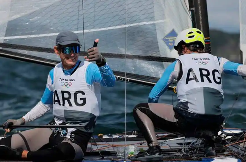 Vela: Cecilia Carranza y Santiago Lange siguen firmes en su lucha por conseguir una nueva medalla