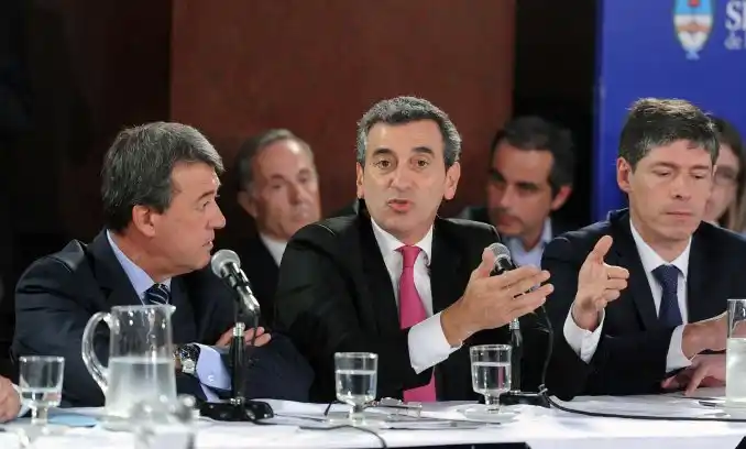 Florencio Randazzo: "Ramal que arranca no para nunca más"