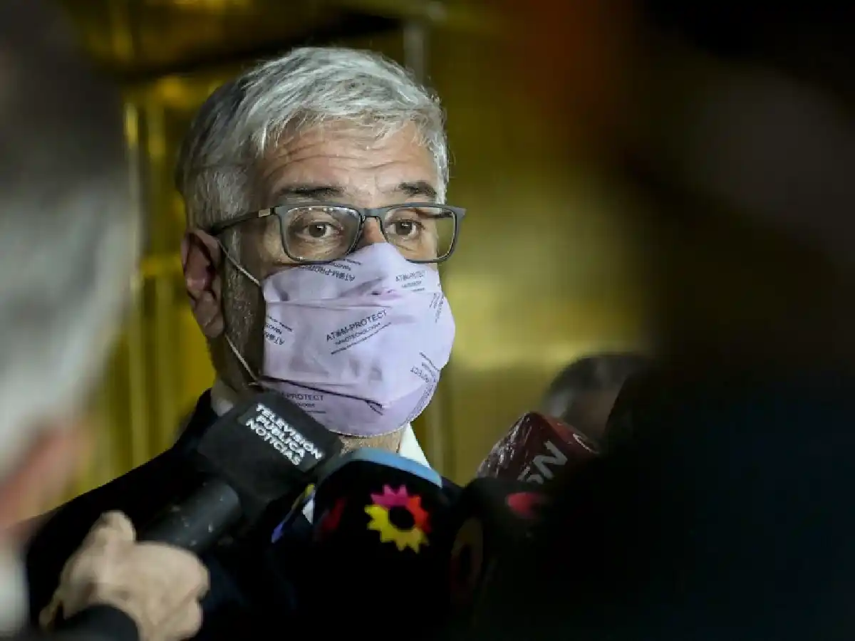 Sin acuerdo, el gobierno congela precios con una resolución