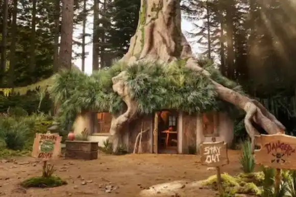 La casa de Shrek es real y está en alquiler: ¿Dónde queda y cómo reservar?