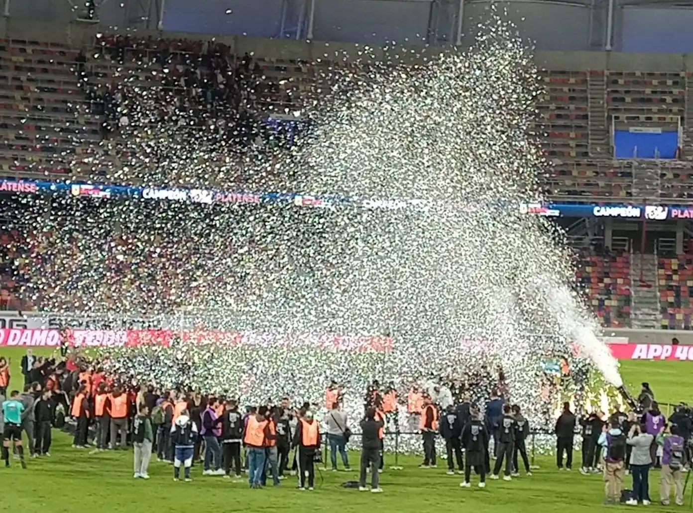 Euforia en el estadio de Santiago del Estero-